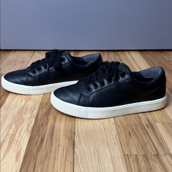 Sam Edelman Shoes - Sam Edelman Black Sneaker